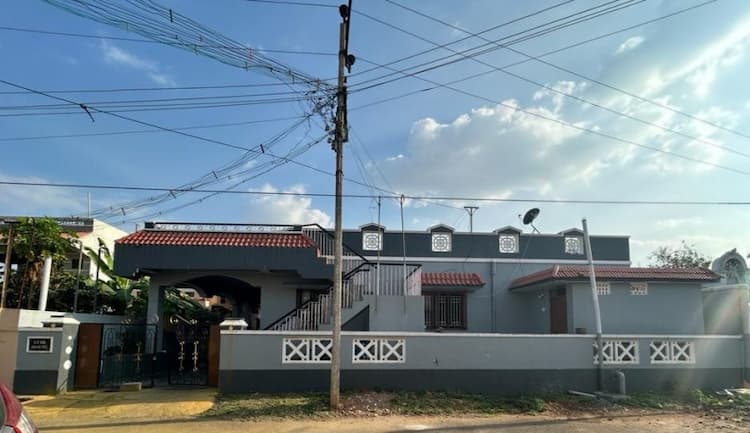 2 Portion house for sale
