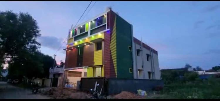 7 portion house for sale