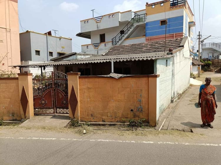 Rental house for sale