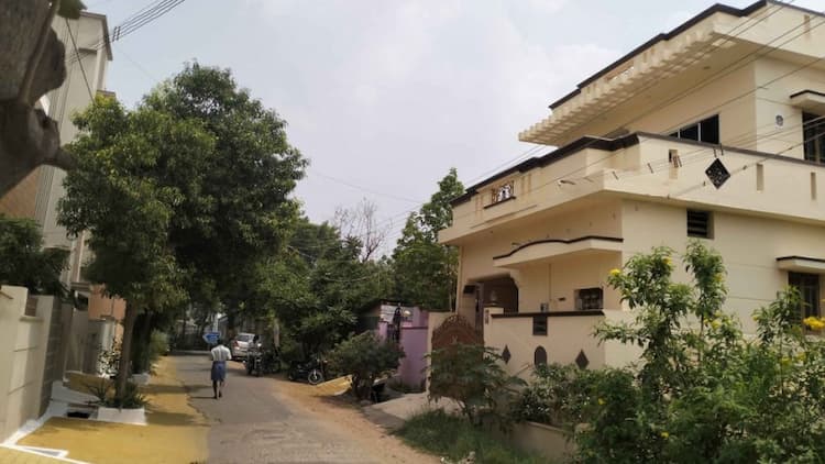 4 bhk house sale