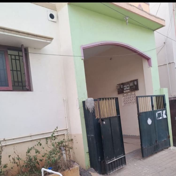 3portion house for sale