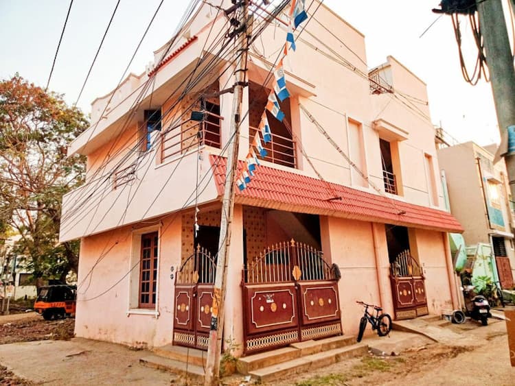 4portion house for sale 