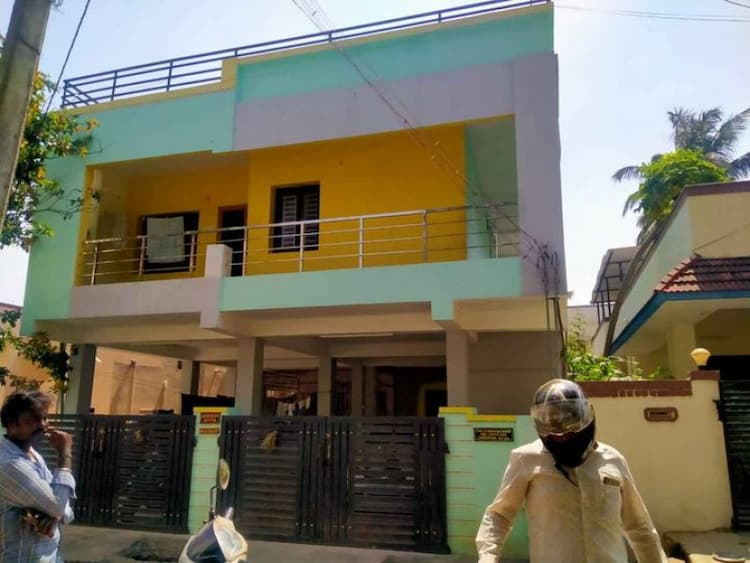 3 Portion Rental House For Sale