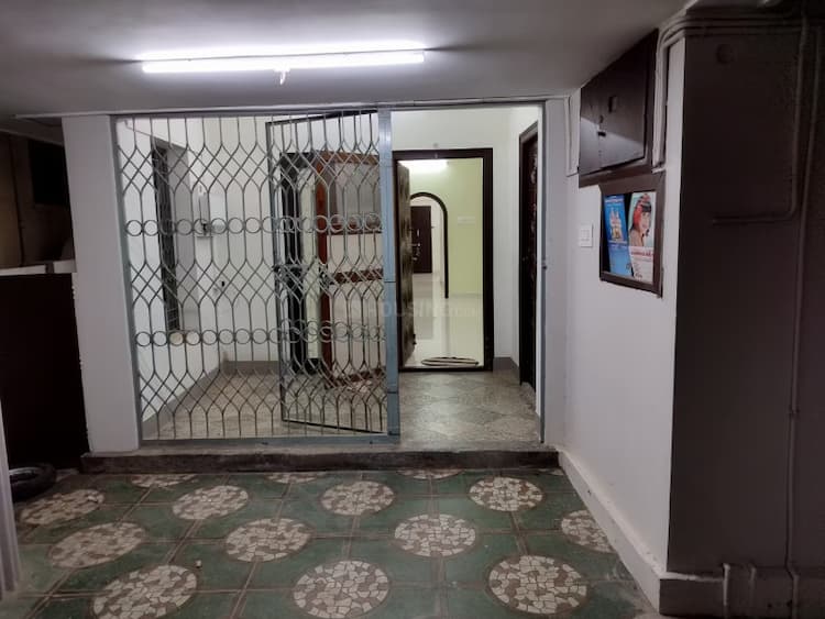 3 BHK INDEPENDENT BUILDER FLOOR RENT