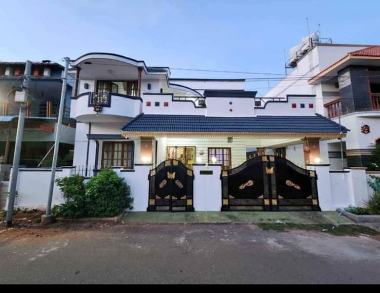 4bhk house for sale