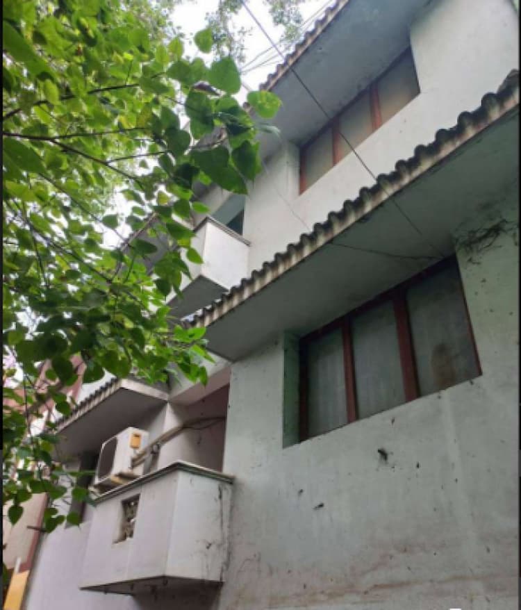 6 BHK Independent House/Villa for Sale