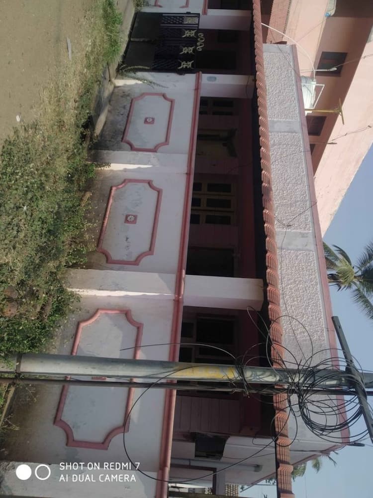 3 portion house for sale