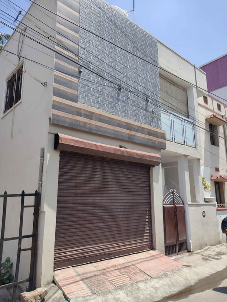 Shop with Rental House for Sale
