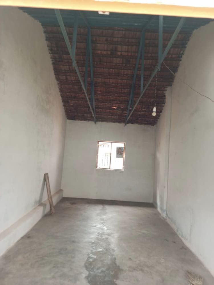 Tiled roof House for Sale