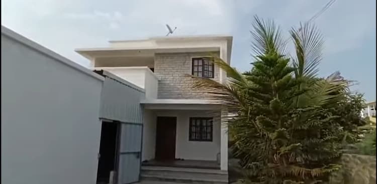 House with Shop for Sale