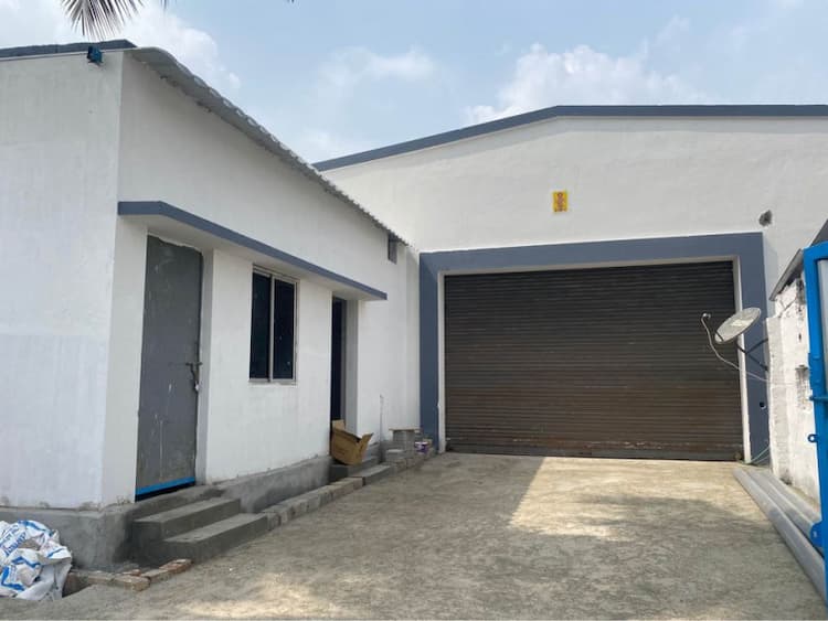 Color sheet building for rent ! New Buidling